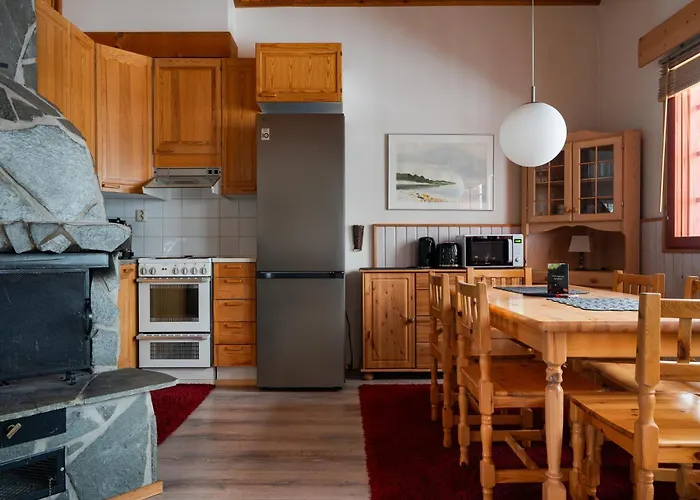 アパート Alpine By Aavalevi