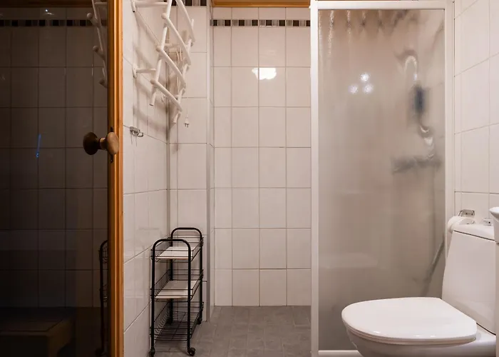 Alpine By Aavalevi アパート レヴィ